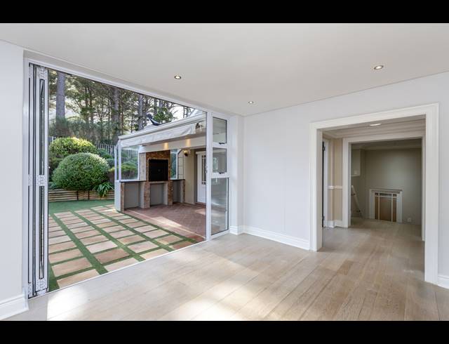 5 BEDROOM HOUSE TO LET IN RUYTEPLAATS
